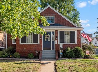 402 E Jennings Ave, Wood River, IL