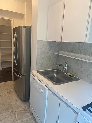 Rented by essential NEW YORK Real Estate | media 11