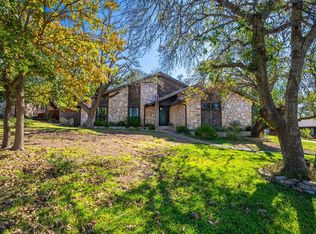 411 Forest Ridge Dr N, Kerrville, TX 78028