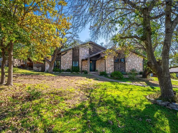 411 Forest Ridge Dr N, Kerrville, TX 78028