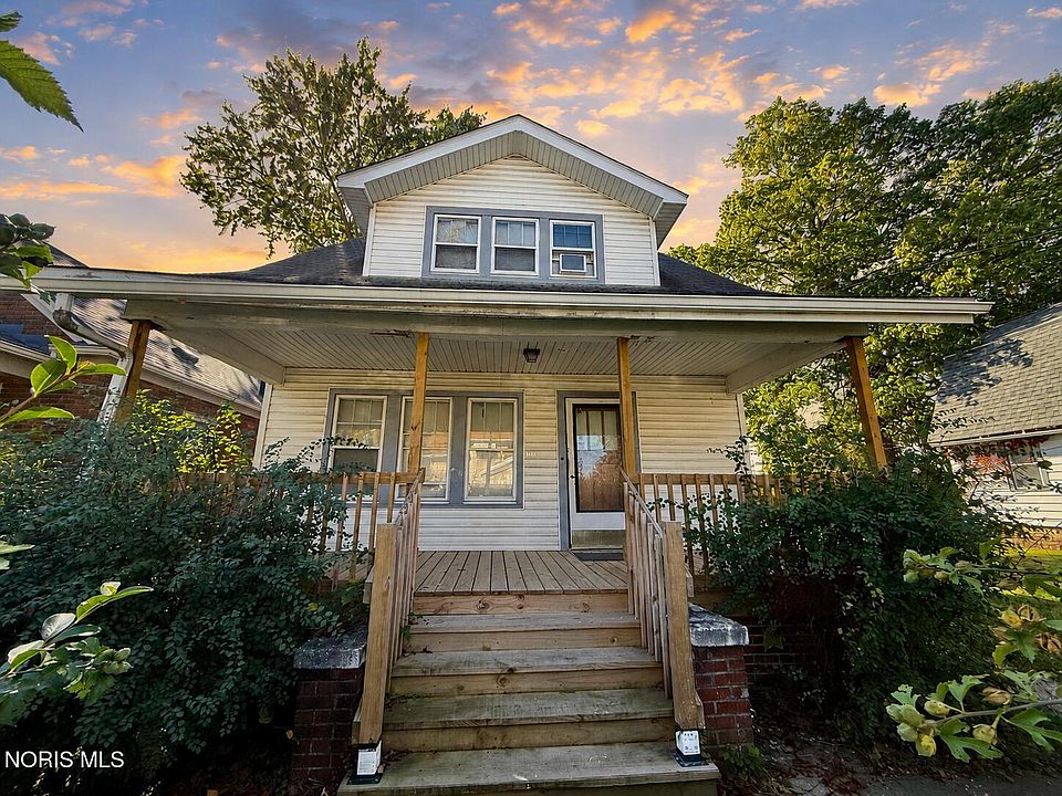 1st image of 1805 Oakwood Ave