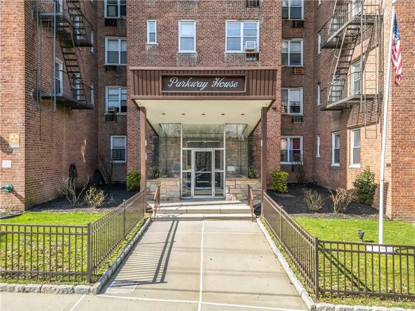 61 Bronx River Road #6G, Yonkers, NY 10704