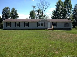 151 Four Andrews Dr, Harmony, NC 28634