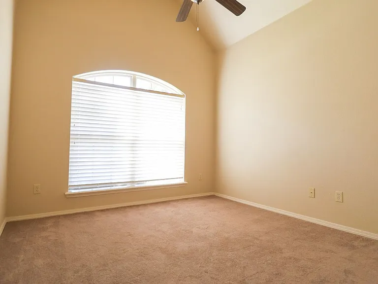 5107 Barr Dr — Photo 6