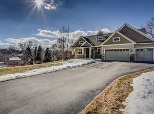 12871 Garrett Ct, Apple Valley, MN 55124