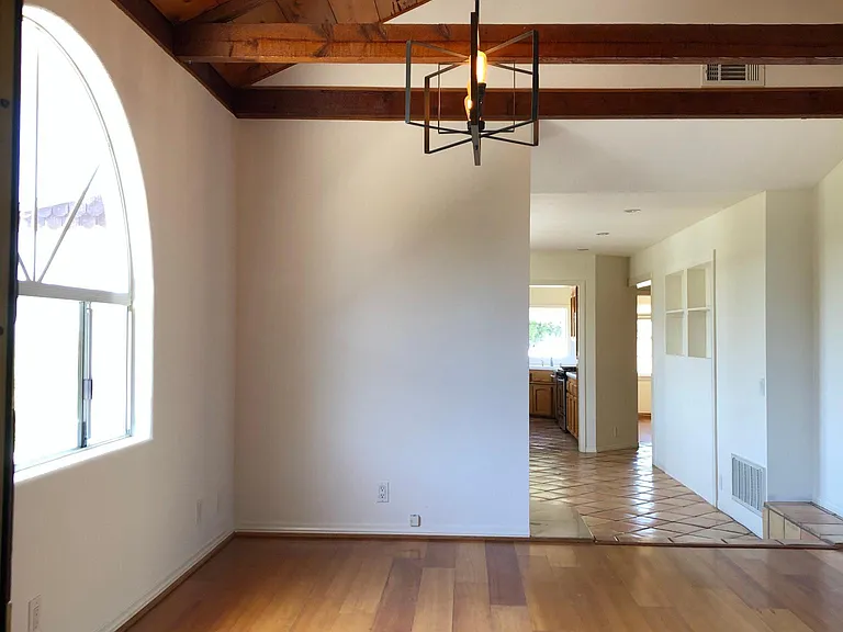 102 Santa Cruz Way — Photo 28