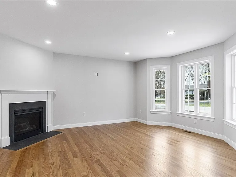 149 Lowell Rd #U-1 — Photo 4