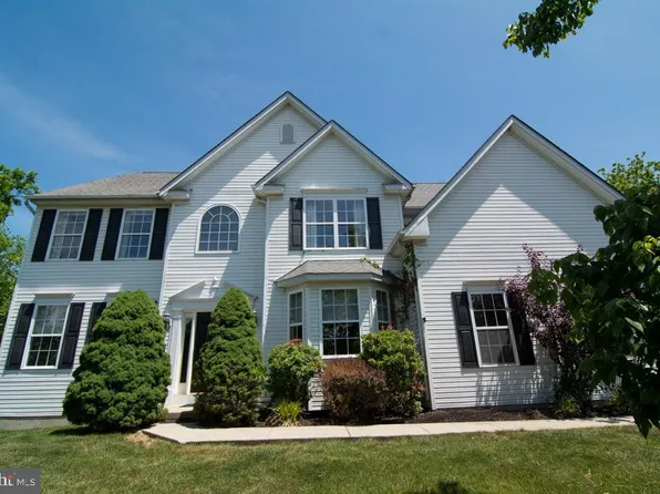 47 Doe Run Ln, Pottstown, PA 19464