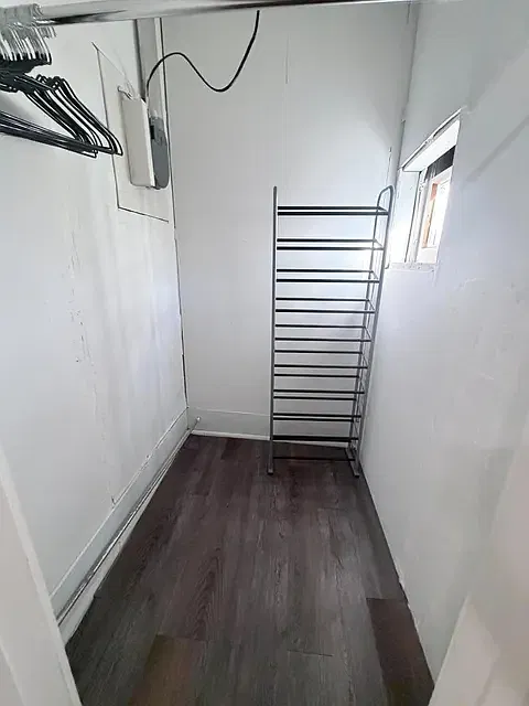 1 bed, 1000 sqft, $1,100 — Photo 4