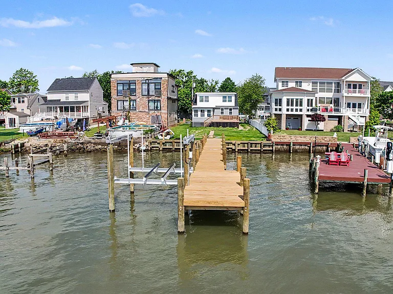 9135 Cuckold Point Rd — Photo 45