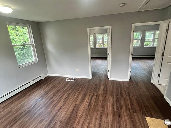 5th image of 51 Herbert Pl #2