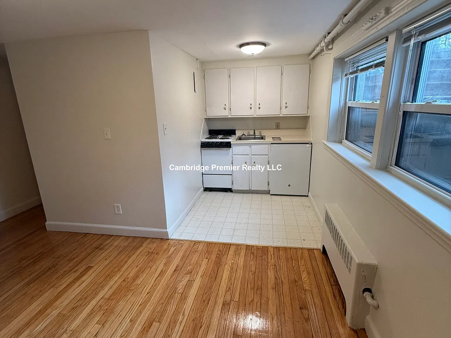 Studio, 9999 sqft, $1,900 — Photo 3