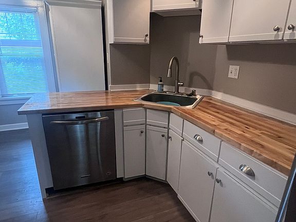 5th image of 2862-2864 N Prospect Ave #1