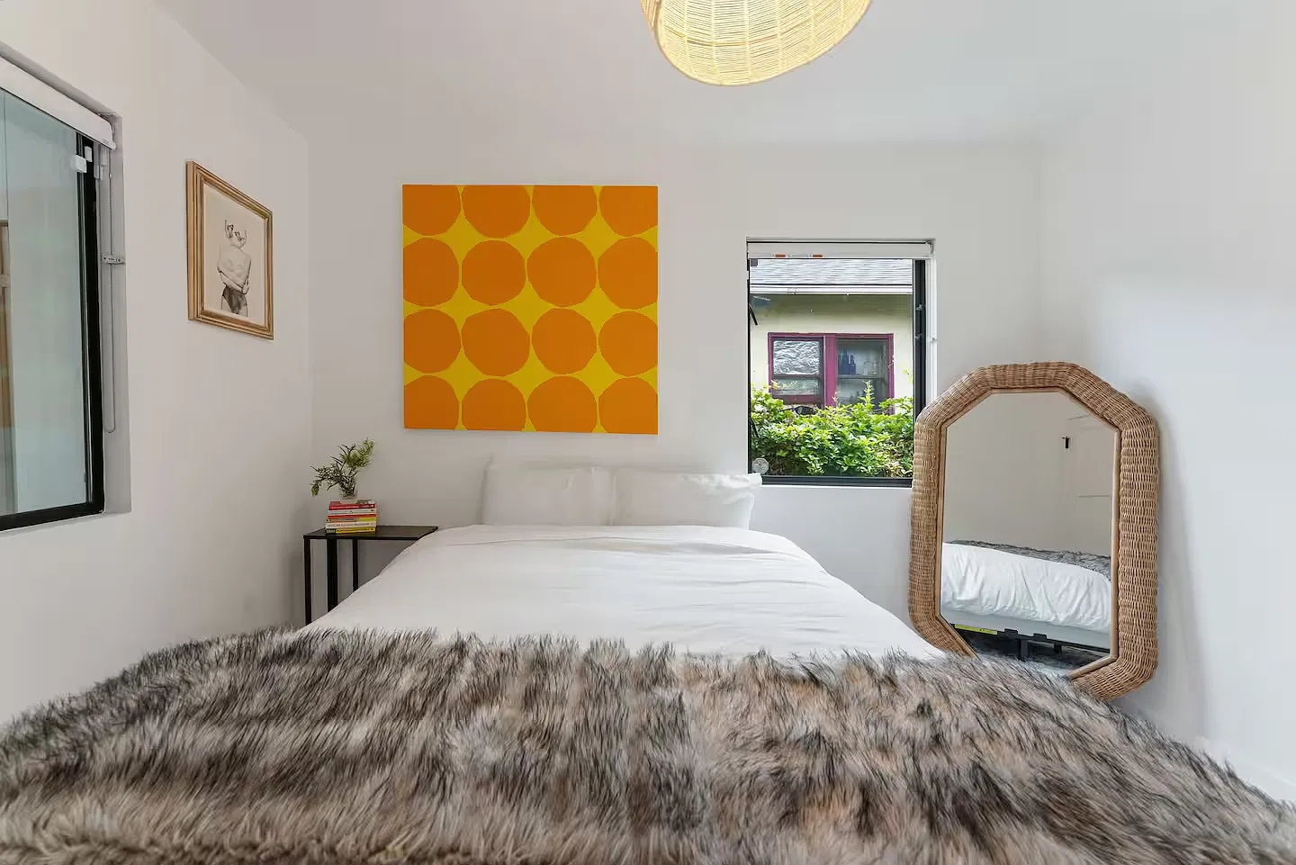 2 bed, 1300 sqft, $11,000 — Photo 3