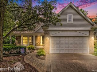 5173 Glenwood Crk, Clarkston, MI 48348