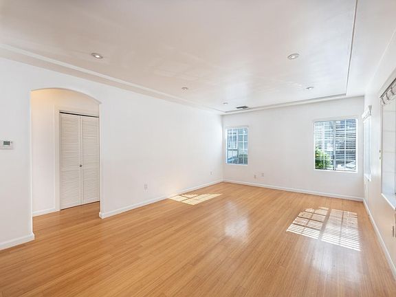 4th image of 5424 Colfax Ave