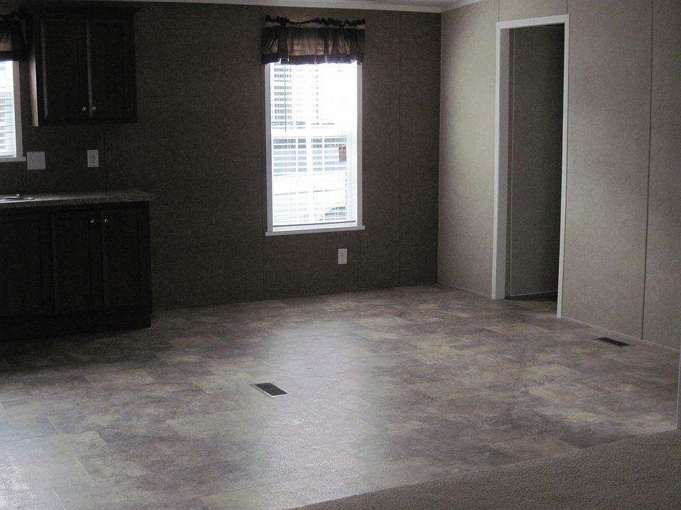 2nd image of 1611 S Hanover Suite 102
