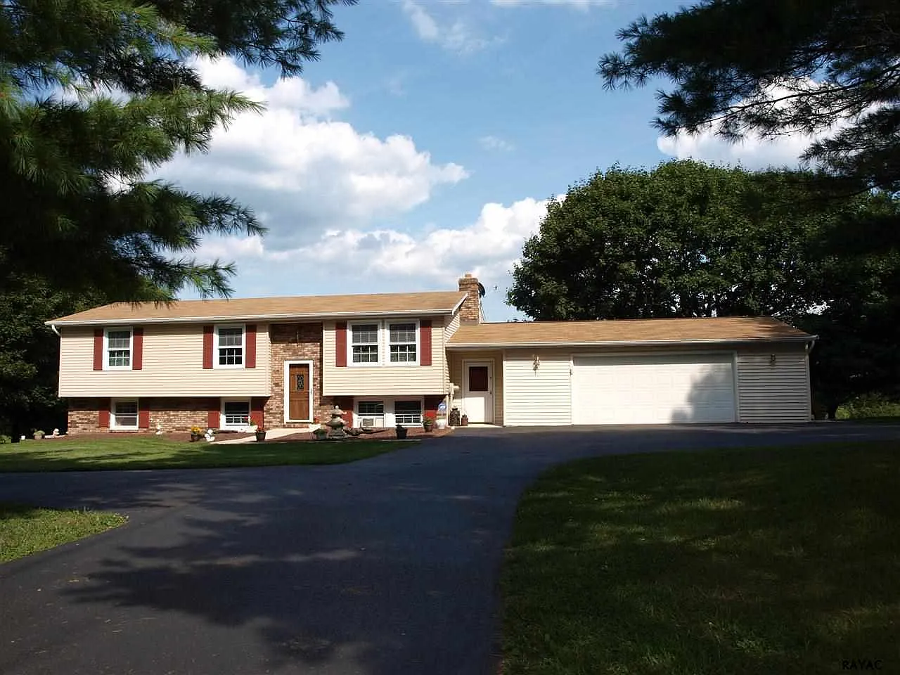 105 Mitchell Rd photo 1
