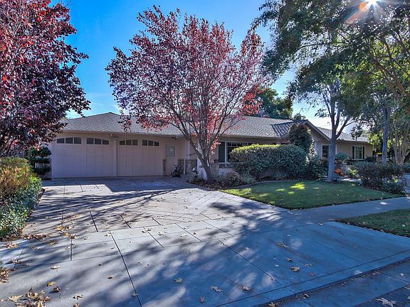 2nd image of 1126 Doralee Way
