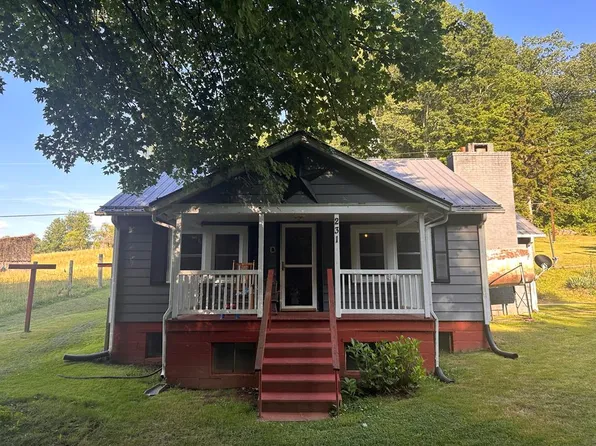 231 Tower Rd, Galax, VA 24333