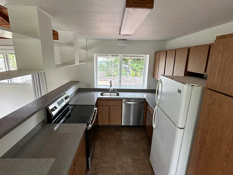 1050 Kainui Dr #A — Photo 4