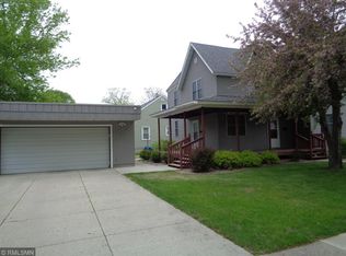 411 8th St NW, Austin, MN 55912