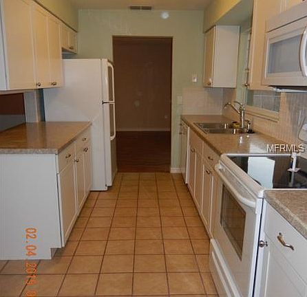 5th image of 1380 Honeytree Ln W