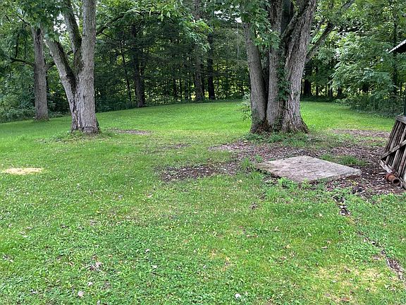 2nd image of 7323 Seifert Rd
