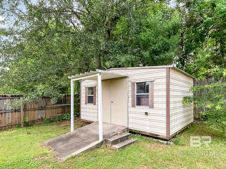 8816 Spring Grv N — Photo 13