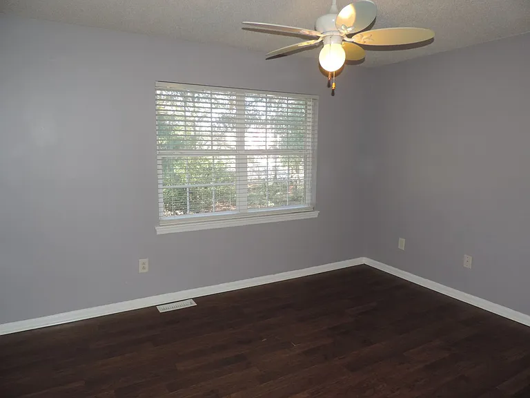 8807 Hunter Ridge Dr — Photo 8