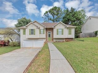 203 Hickory Ln, Cartersville, GA 30120