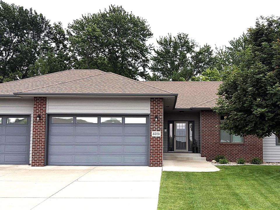 1st image of 5725 E Meadow Oak Cir