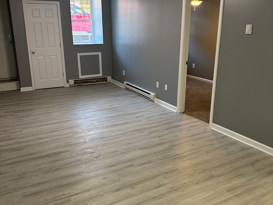 2nd image of 330 4th St Floor Basement