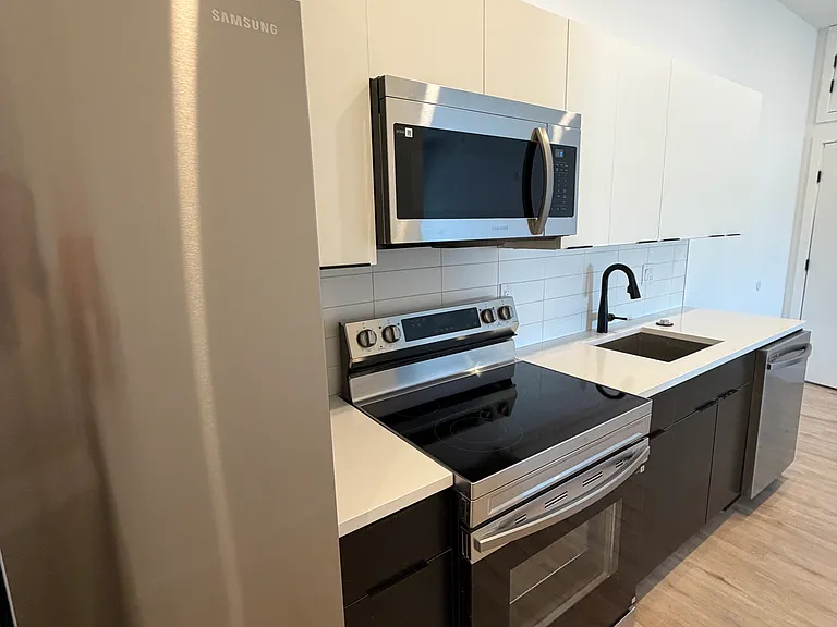 1629-39 S 28th St #35 — Photo 3