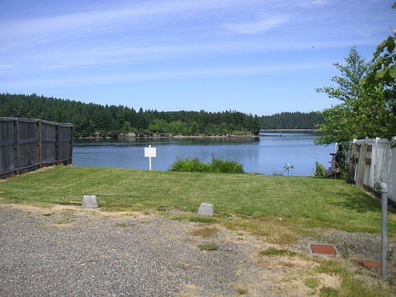 5th image of 180 SE Teagle Dr