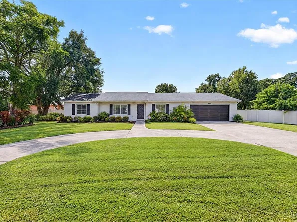 8904 W FLORA STREET, TAMPA, FL 33615
