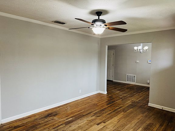 3rd image of 105 Kessler Dr