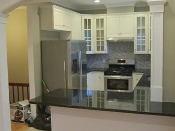 6 Centre St #2, Cambridge, MA 02139