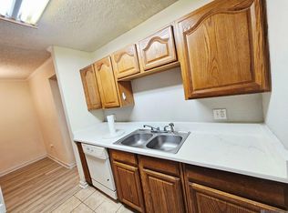 4518 Y A Tittle Ave APT 9, Baton Rouge, LA 70820