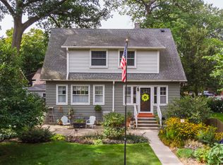 3063 S Superior St, Milwaukee, WI 53207