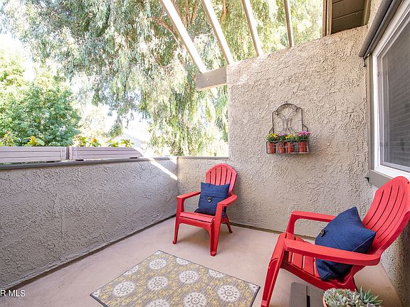 3rd image of 2650 La Paloma Cir