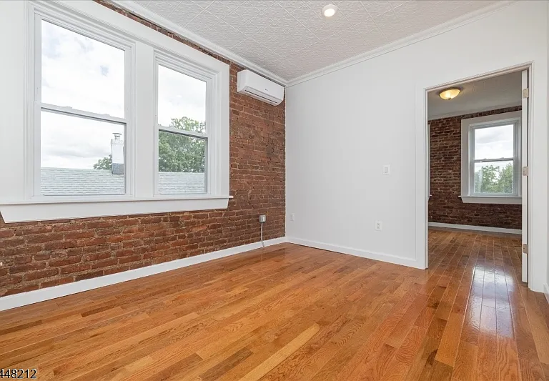 200 Forest St #3R — Photo 6