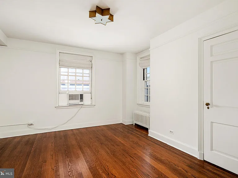 25 Palmer Sq W #A — Photo 19