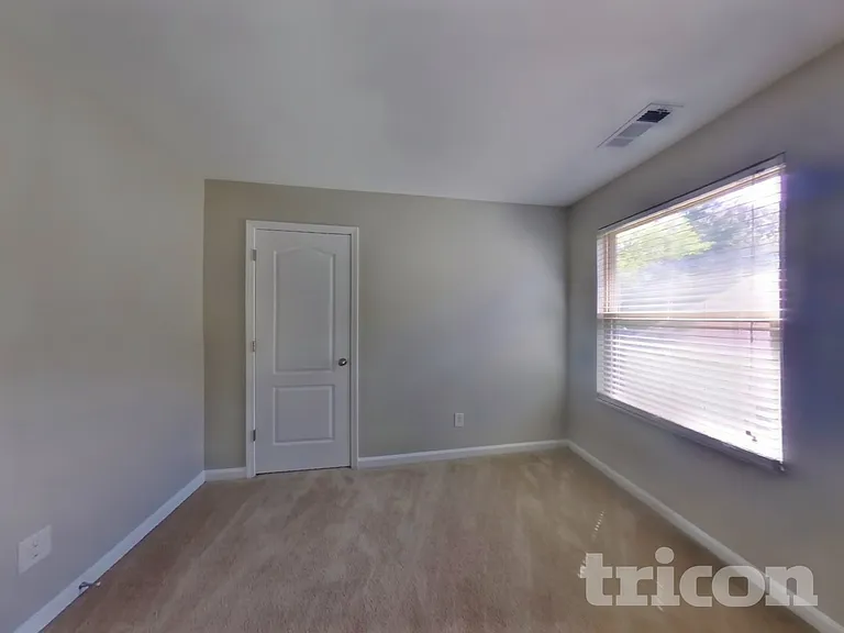 4370 Rainer Dr — Photo 14