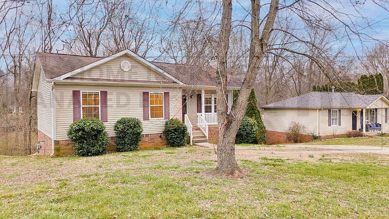 1st image of 2708 Knob Ct