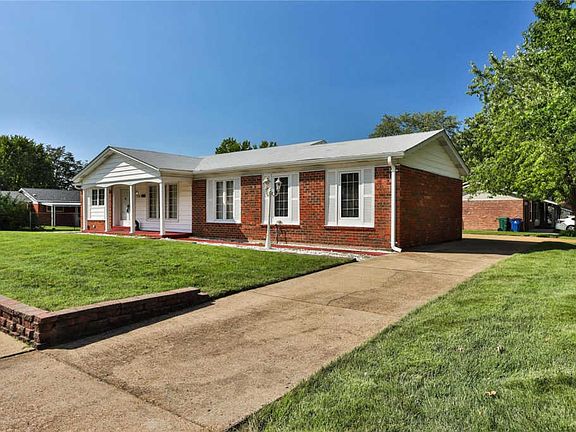 3rd image of 2875 Concord Dr