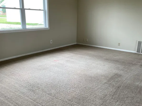 Warford Heights, 2907 Warford St #5, Perry, IA 50220