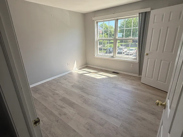 426 Indigo Ct — Photo 8
