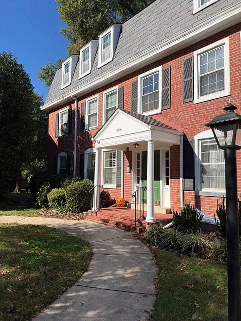 1 bed, 767 sqft, $2,300 — Photo 3