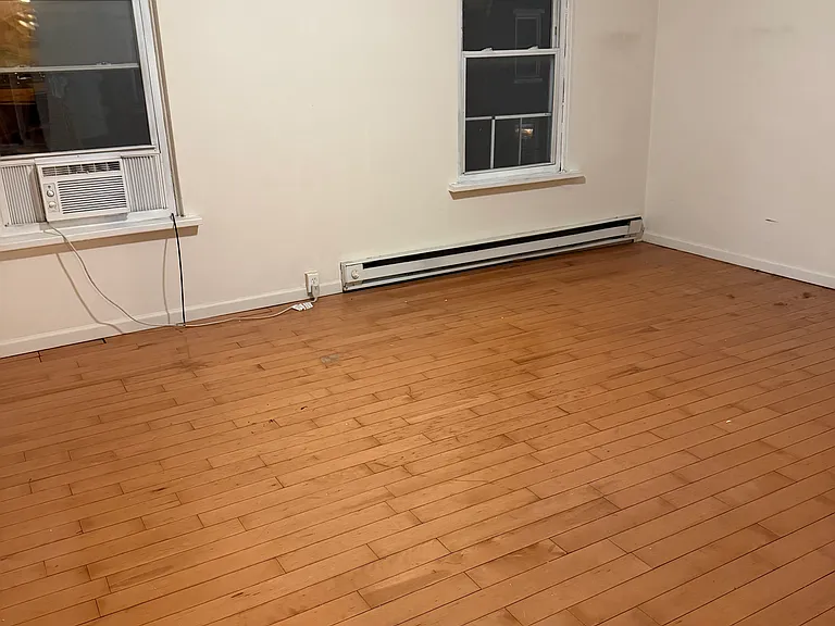 1611 Brown St #3 — Photo 4